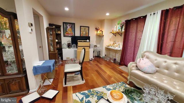 33 BALLYHAUNIS CT, Lutherville Timonium, MD 21093