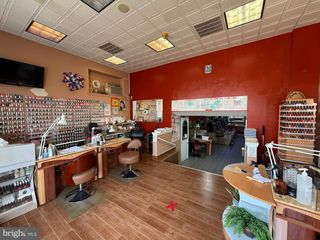 7055 FRANKFORD AVE, Philadelphia, PA 19135