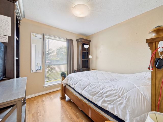 6484 Old Mill Circle, Watauga, TX 76148