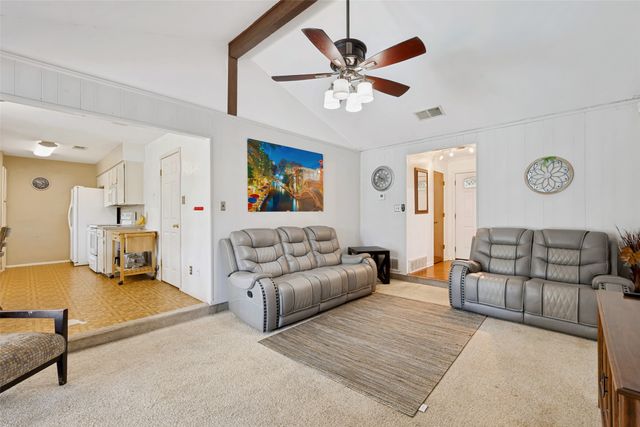 6484 Old Mill Circle, Watauga, TX 76148