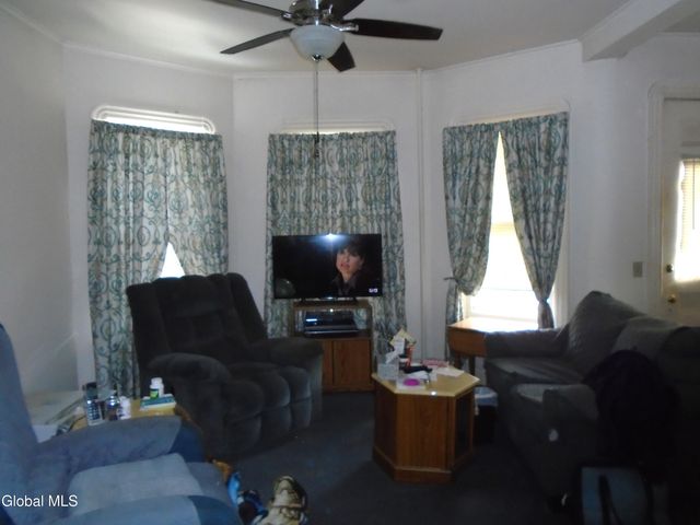 1933 Wabash Avenue, Schenectady, NY 12306