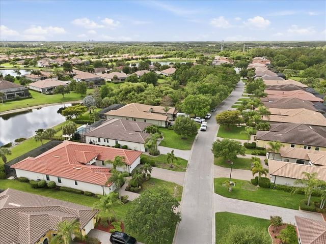 10181 BELCREST BOULEVARD, Fort Myers, FL 33913