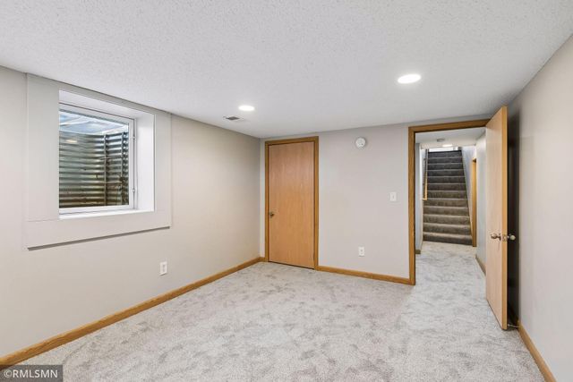 1112 Emerson Lane N, Brooklyn Center, MN 55430