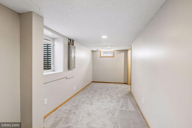 1112 Emerson Lane N, Brooklyn Center, MN 55430