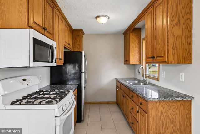 1112 Emerson Lane N, Brooklyn Center, MN 55430