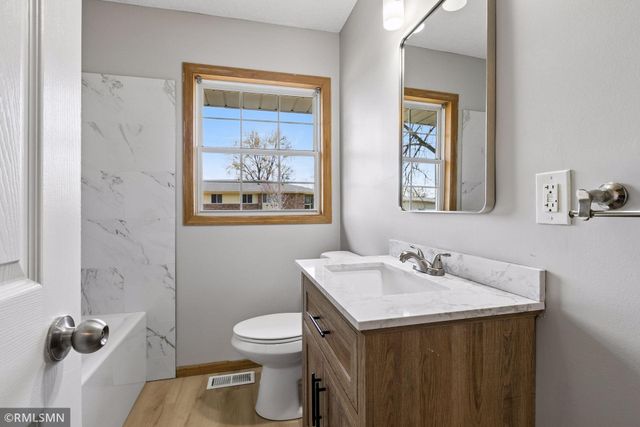 1112 Emerson Lane N, Brooklyn Center, MN 55430