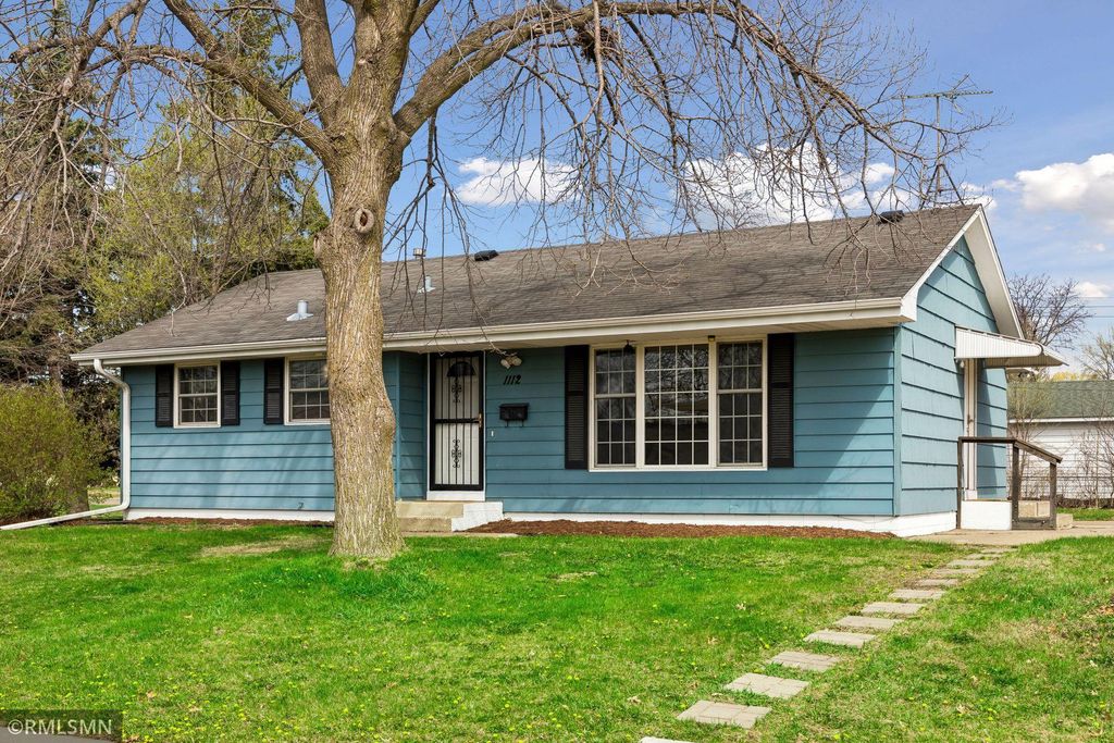 1112 Emerson Lane N, Brooklyn Center, MN 55430