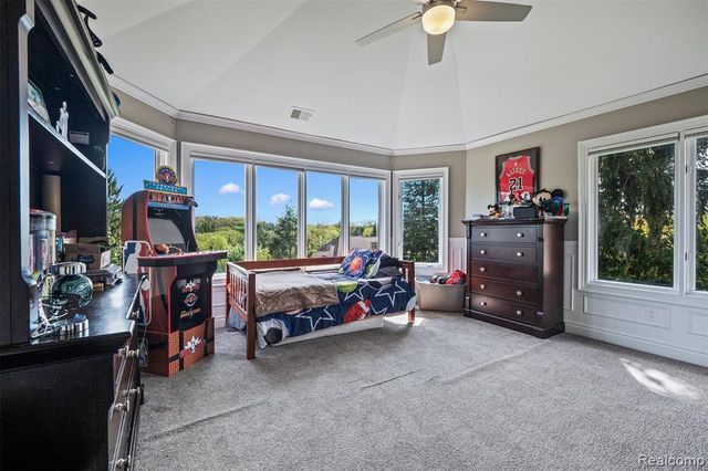 6608 Minnow Pond Drive, West Bloomfield, MI 48322