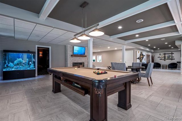 6608 Minnow Pond Drive, West Bloomfield, MI 48322