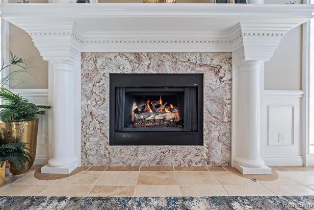 6608 Minnow Pond Drive, West Bloomfield, MI 48322