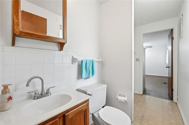 7137 Castlecrest Drive, Huber Heights, OH 45424