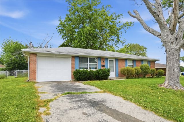 7137 Castlecrest Drive, Huber Heights, OH 45424