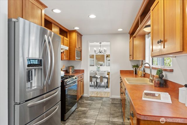 17925 72nd Avenue W, Edmonds, WA 98026