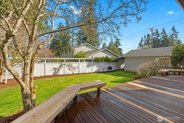 17925 72nd Avenue W, Edmonds, WA 98026