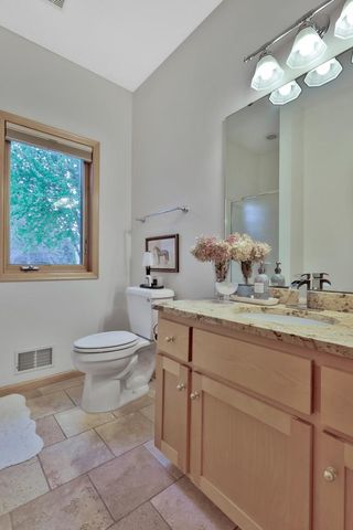 507 Owasso Hills Drive, Roseville, MN 55113
