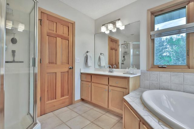 507 Owasso Hills Drive, Roseville, MN 55113