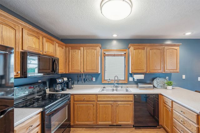 1600 E Boston Avenue, Indianola, IA 50125