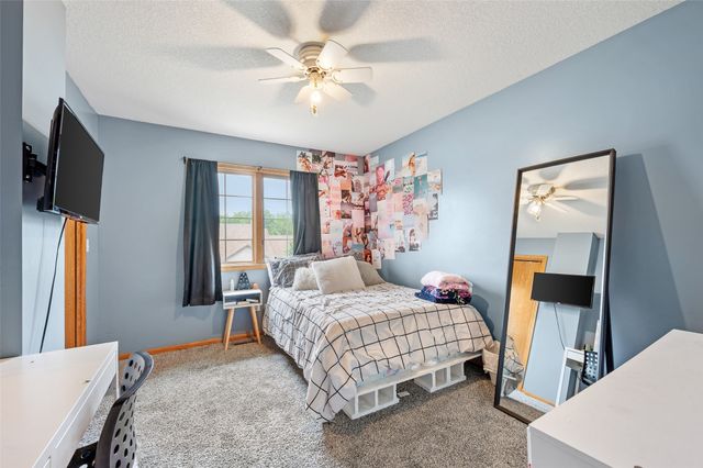 1600 E Boston Avenue, Indianola, IA 50125