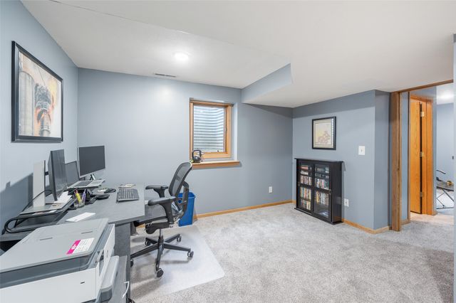 1600 E Boston Avenue, Indianola, IA 50125