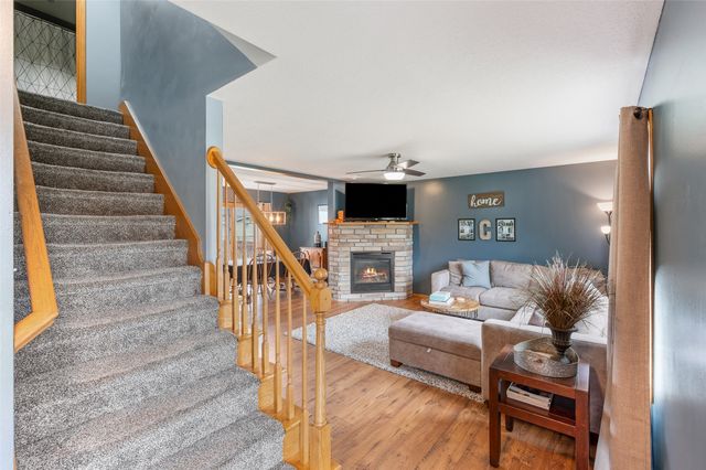 1600 E Boston Avenue, Indianola, IA 50125