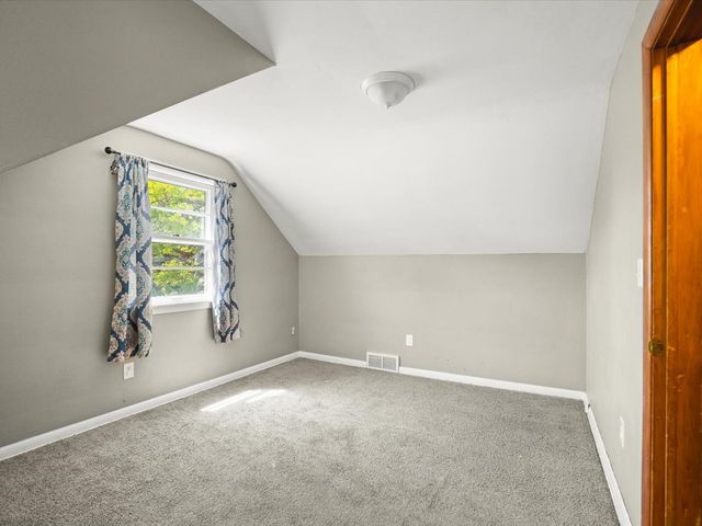 1521 Chelsea Avenue, Rockford, IL 61107