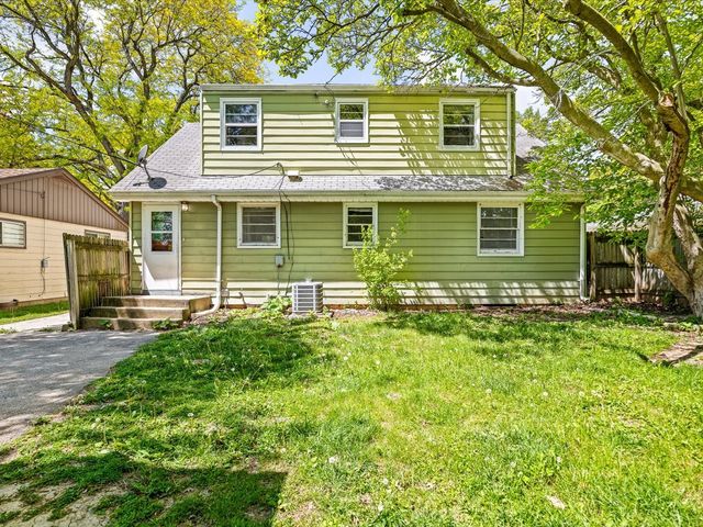 1521 Chelsea Avenue, Rockford, IL 61107
