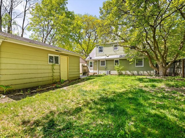 1521 Chelsea Avenue, Rockford, IL 61107