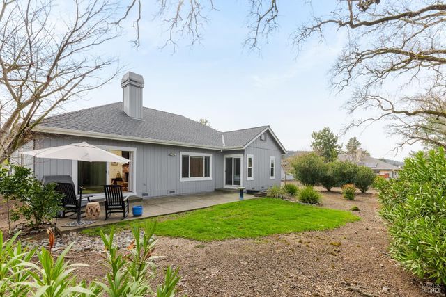 6749 Wintergreen Ct, Santa Rosa, CA 95409