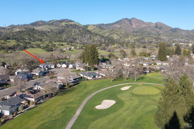 6749 Wintergreen Ct, Santa Rosa, CA 95409