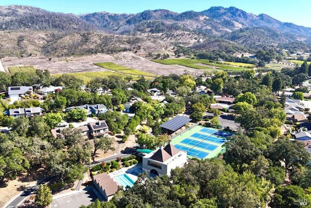 6749 Wintergreen Ct, Santa Rosa, CA 95409