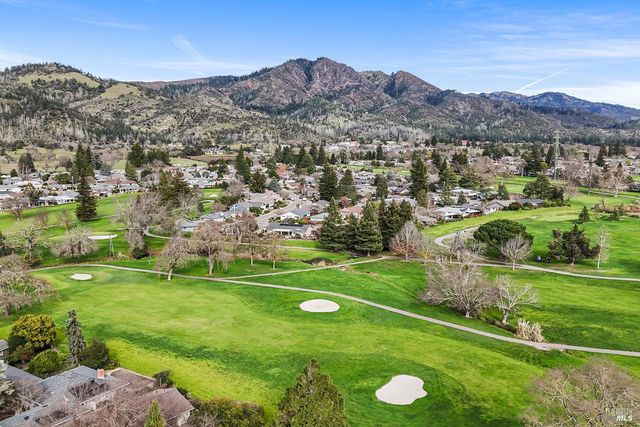 6749 Wintergreen Ct, Santa Rosa, CA 95409