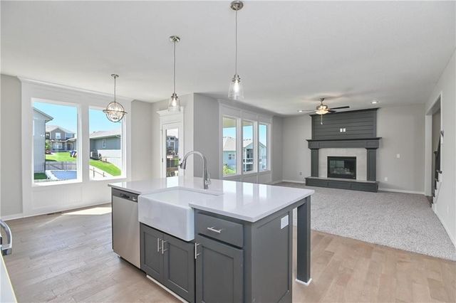 2739 W Park Street, Olathe, KS 66061