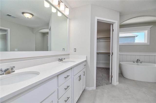 2739 W Park Street, Olathe, KS 66061