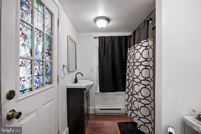 28 E ADAMS ST, Paulsboro, NJ 08066