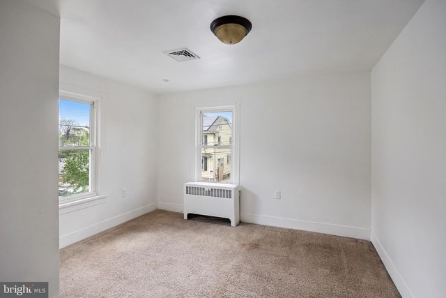 28 E ADAMS ST, Paulsboro, NJ 08066
