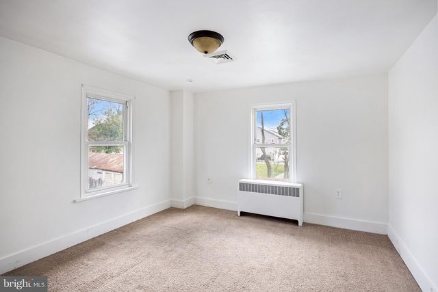 28 E ADAMS ST, Paulsboro, NJ 08066