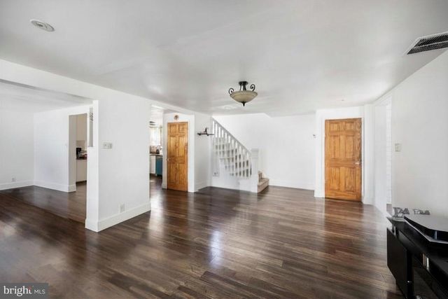 28 E ADAMS ST, Paulsboro, NJ 08066