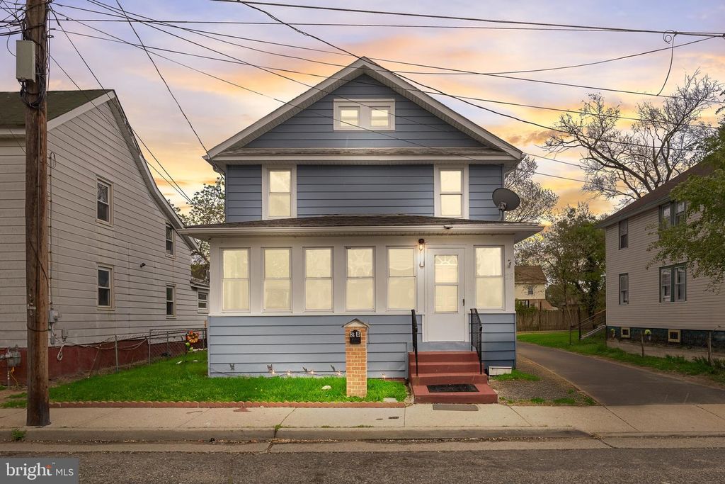 28 E ADAMS ST, Paulsboro, NJ 08066