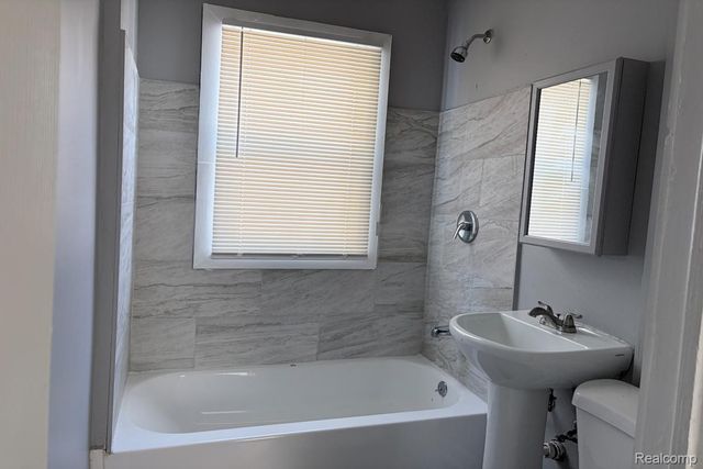 3027 Northwestern Street, Detroit, MI 48206