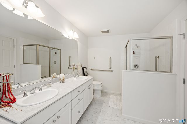 10 Ridgewood Drive 10, Middlebury, CT 06762