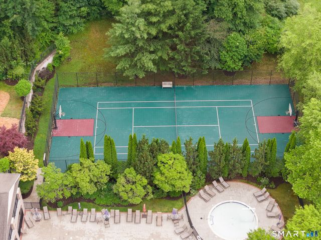 10 Ridgewood Drive 10, Middlebury, CT 06762