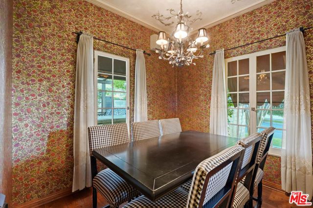 1200 N Cedar Street, Glendale, CA 91207