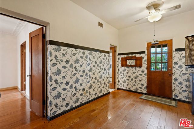 1200 N Cedar Street, Glendale, CA 91207