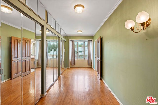 1200 N Cedar Street, Glendale, CA 91207