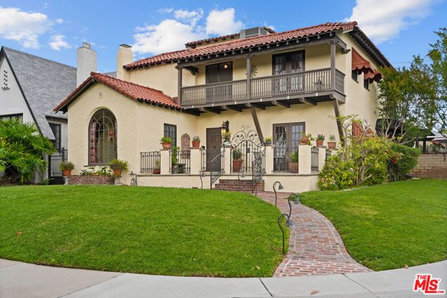 1200 N Cedar Street, Glendale, CA 91207