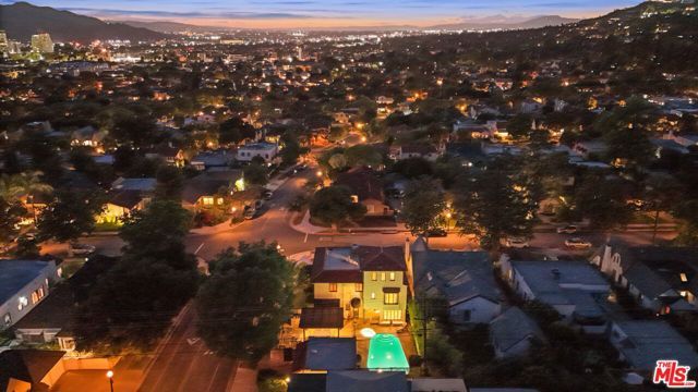 1200 N Cedar Street, Glendale, CA 91207