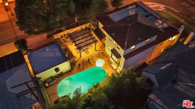 1200 N Cedar Street, Glendale, CA 91207