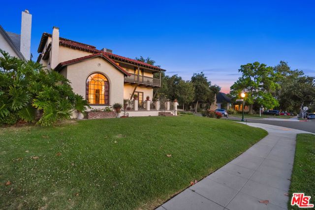 1200 N Cedar Street, Glendale, CA 91207