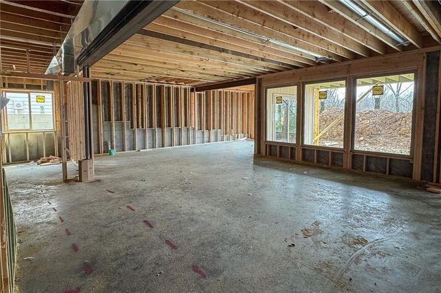 9938 Brockway Street, Lenexa, KS 66220