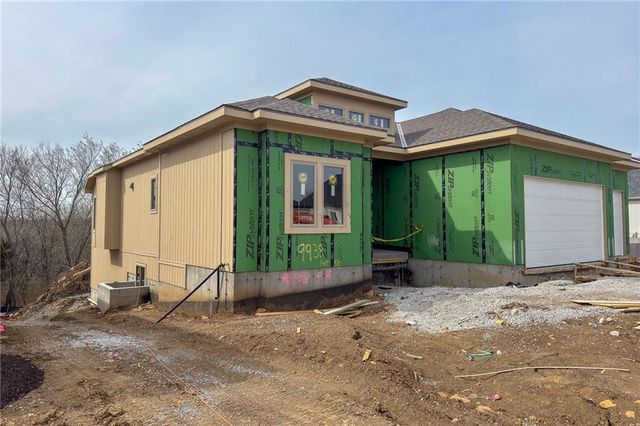 9938 Brockway Street, Lenexa, KS 66220